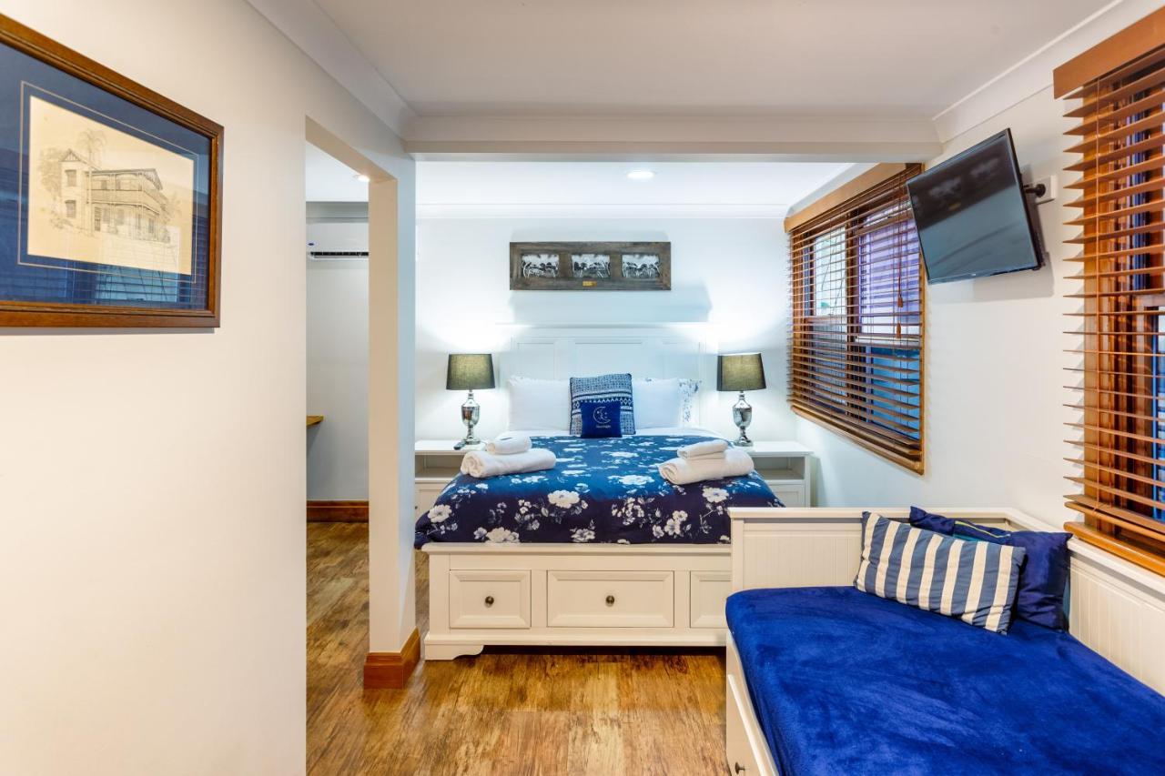 The Village B&B โกลด์โคสต์ ภายนอก รูปภาพ